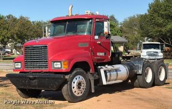 Main image Mack CHU613